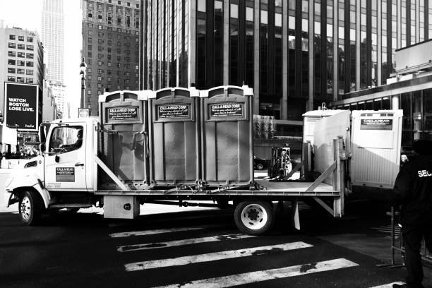 Portable Toilet Options We Offer in Parkersburg, IA